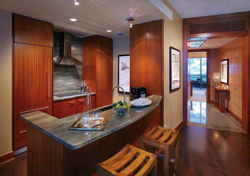 One Bal Harbour Resort And Spa 外观 照片